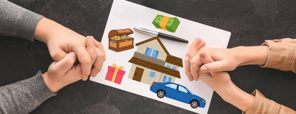 Dve osobe naspram papira sa ilustracijama pojedinačnih oblika imovine