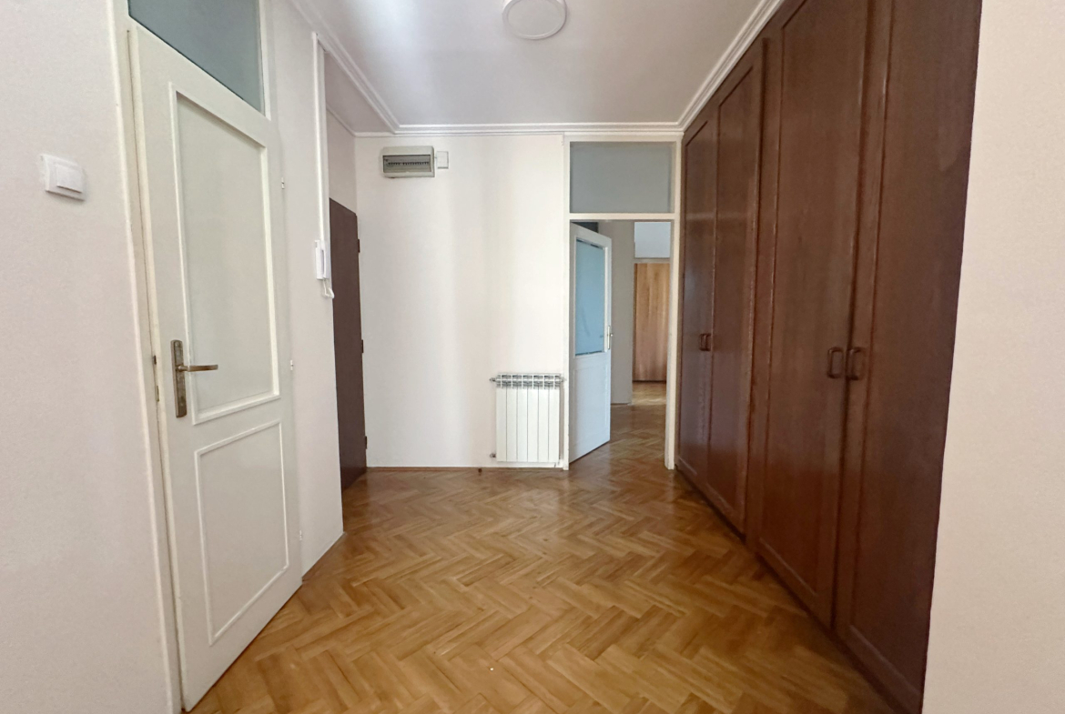 Izdavanje stanova Vračar (Njegoševa) (11) Izdavanje stanova vračar (njegoševa) (11)