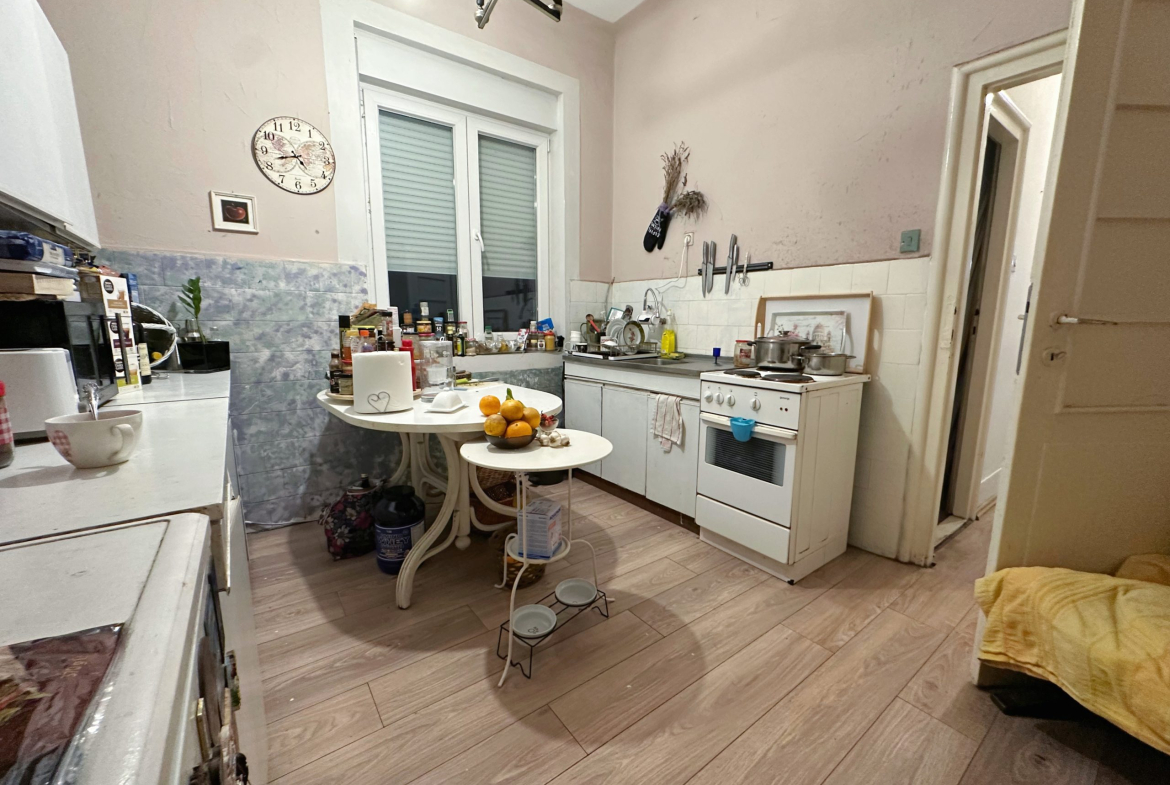 Prodaja-stana-Takovska-kuhinja-2-scaled Stari Grad (Botanička Bašta)