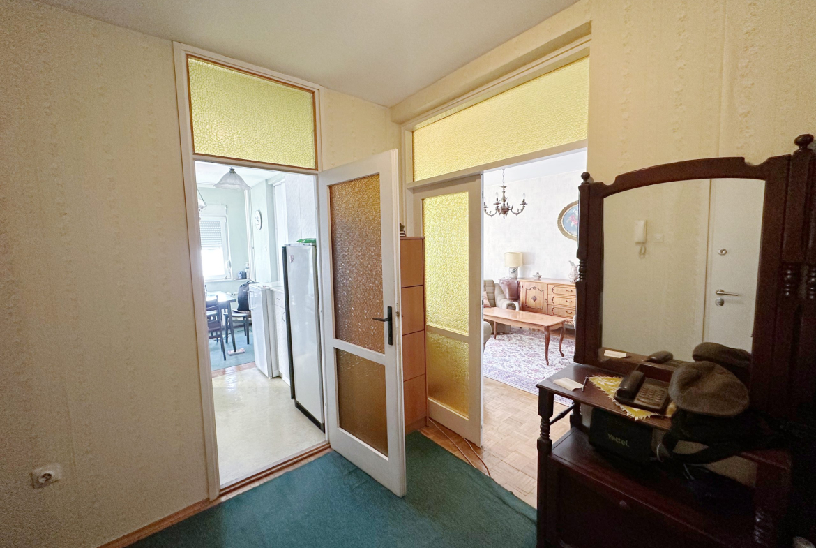 Prodaja-stanova-Novi-Beograd-Blok-61-ulazni-hol-scaled Jurija Gagarina Blok 61
