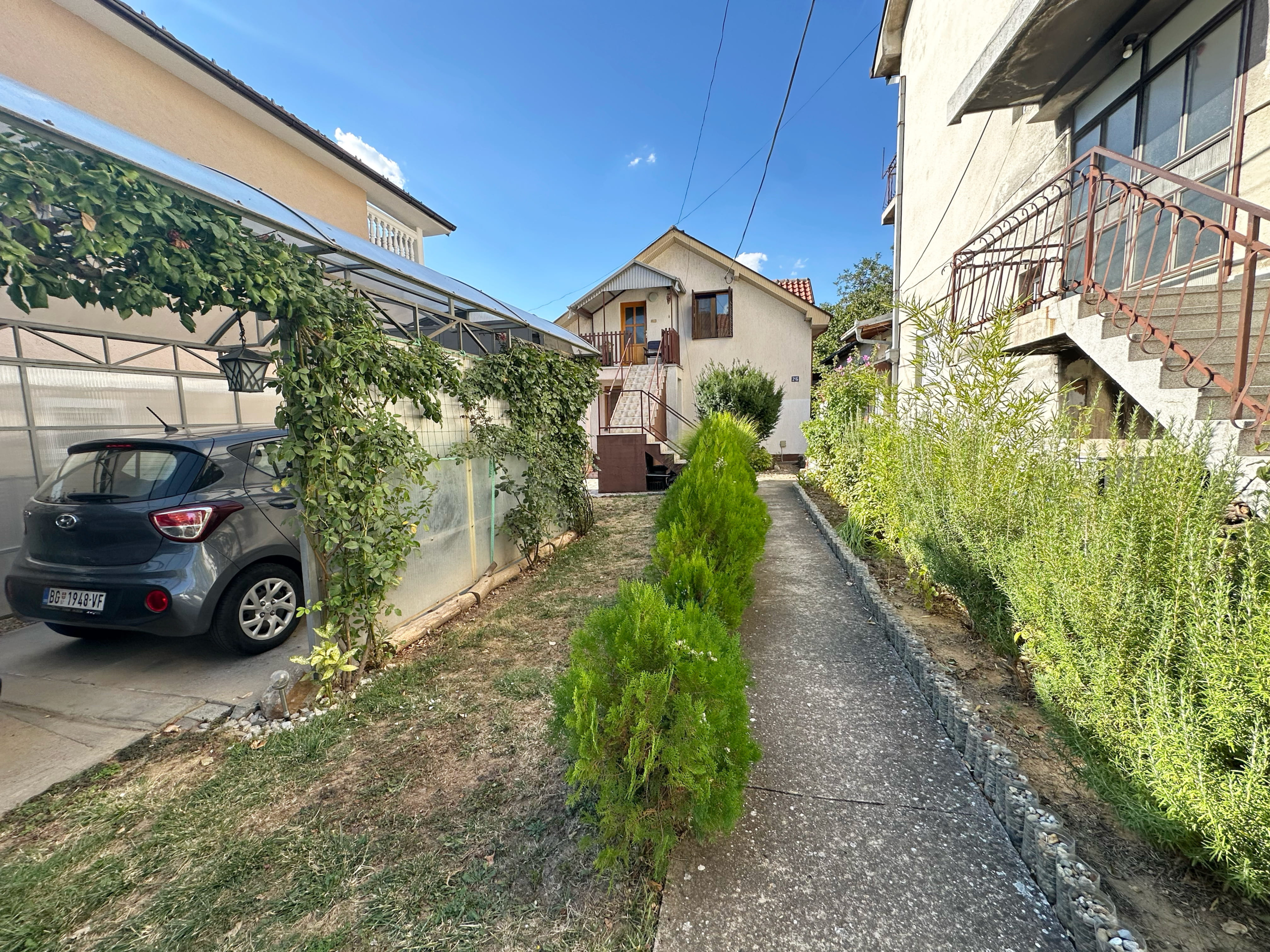 Prodaja kuća Žarkovo (1)